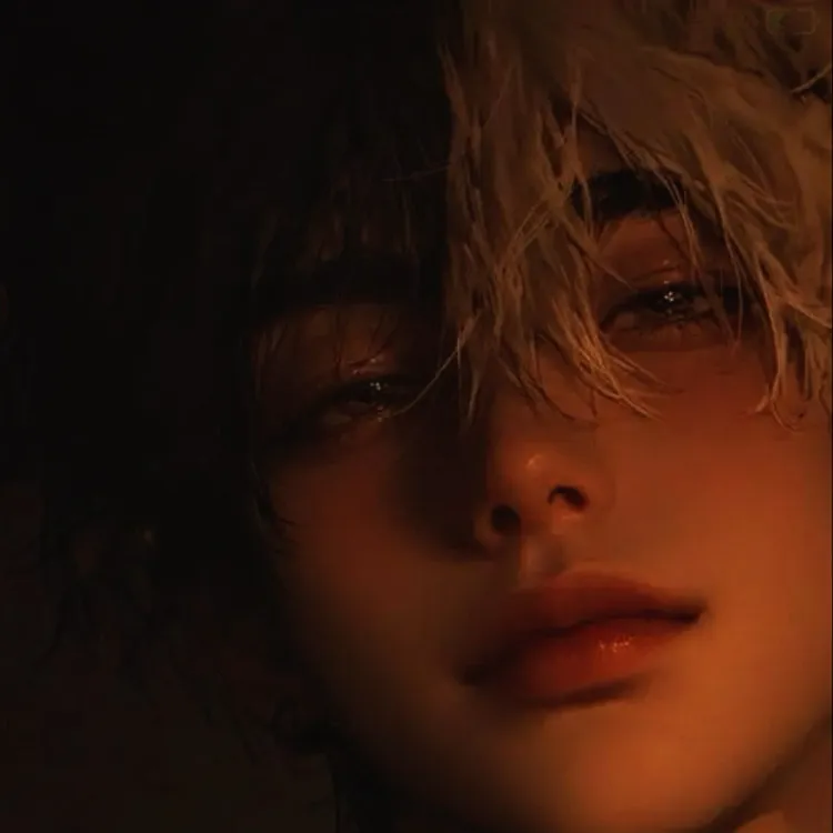 chat with ai character: [•𝒩𝑜𝓍•]