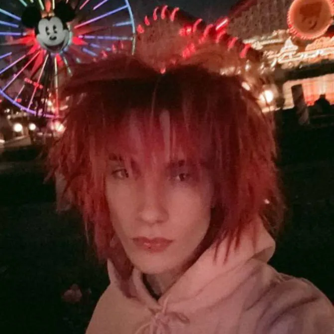 chat with ai character: Asteria†