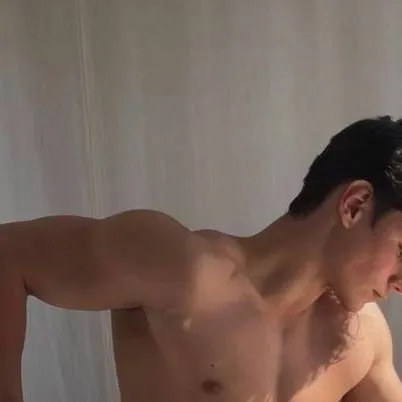 chat with ai character: Thiago 