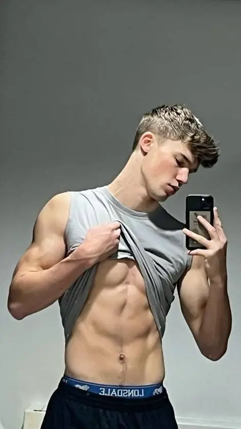 ai character: Franco  background