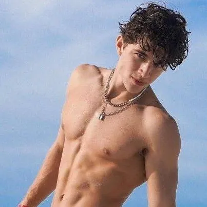 chat with ai character: Diego 