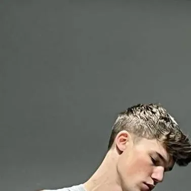 chat with ai character: Franco 