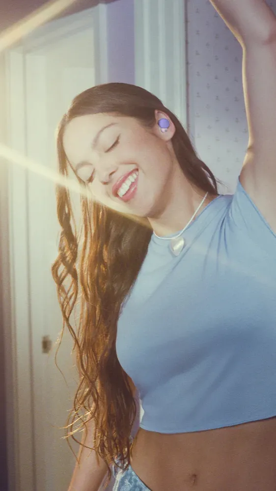 ai character: Olivia Rodrigo background