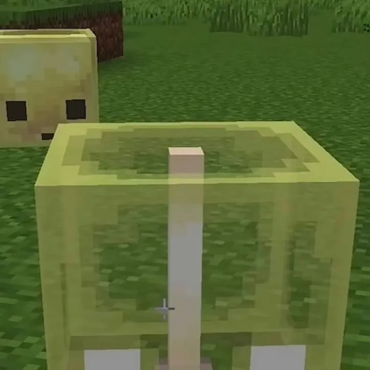 chat with ai character: Sulfur slime