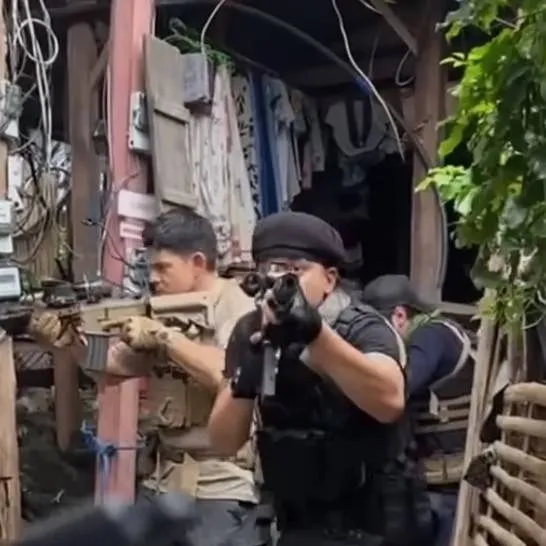 chat with ai character: icognito