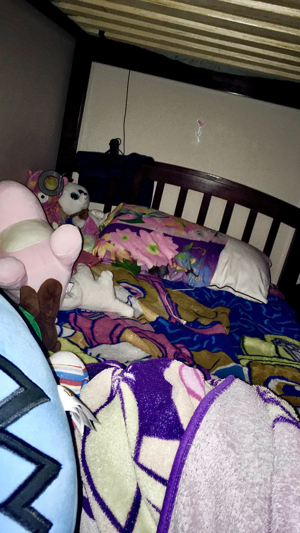 ai character: Lab or social exp? background