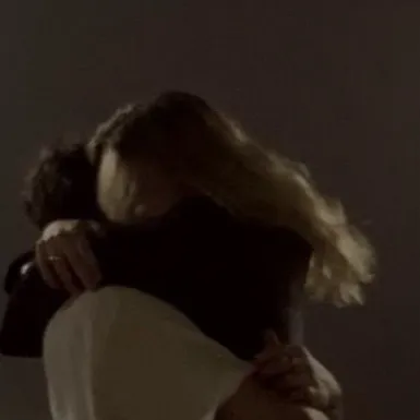 chat with ai character: Zombie apocalypse 