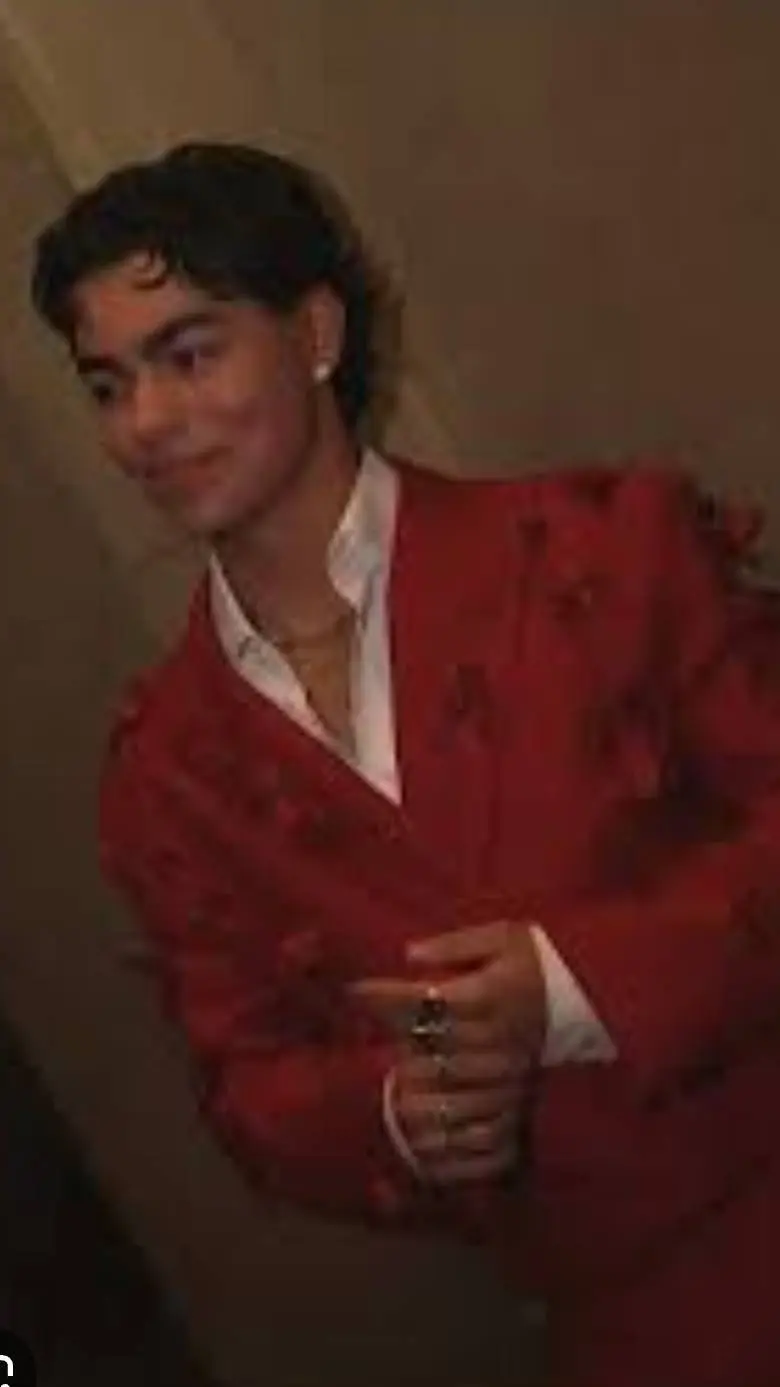 ai character: Z4 background