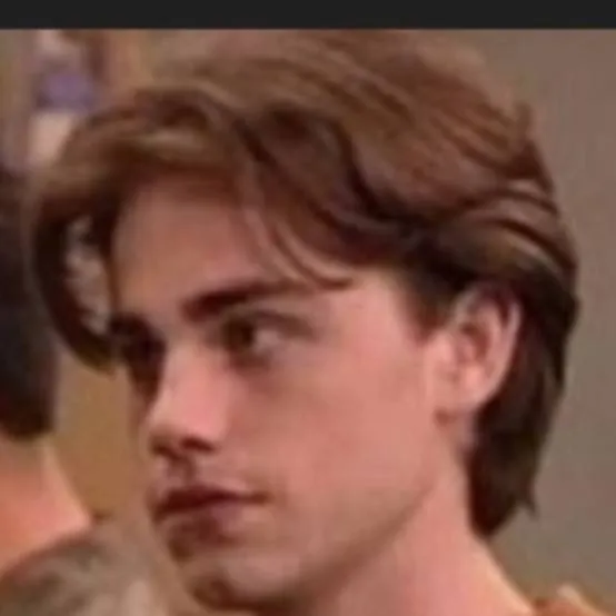 chat with ai character: BMW STB