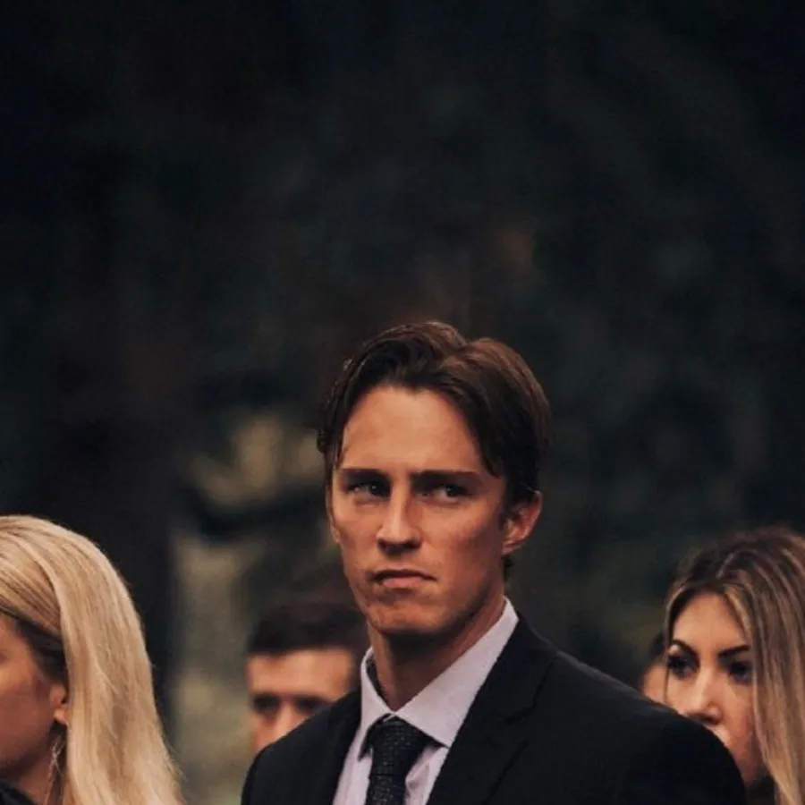 chat with ai character: rafe cameron