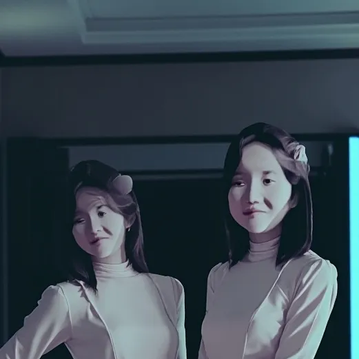 chat with ai character: janet and kate