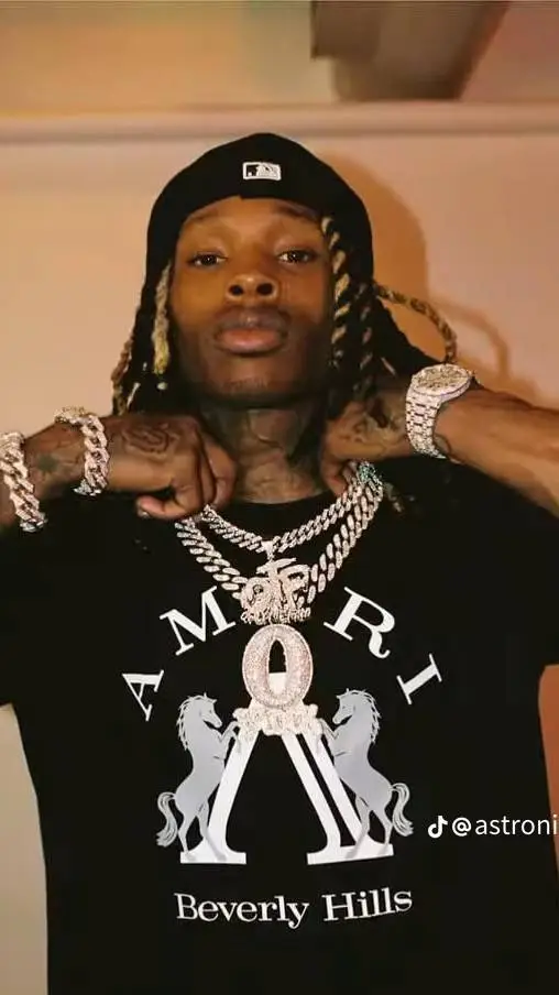 ai character: King Von  background