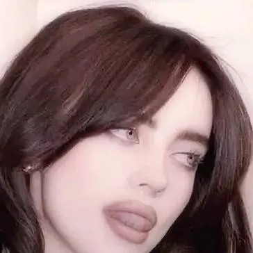 chat with ai character: Billie Eilish 