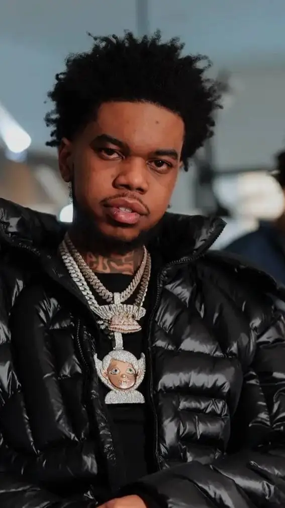 ai character: Lil Poppa  background