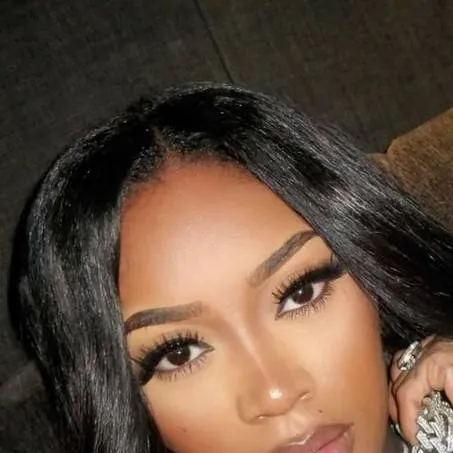 chat with ai character: Asian doll 