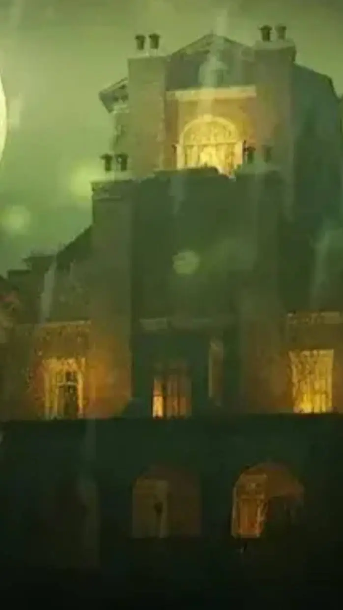 ai character: Elliot Manor  background