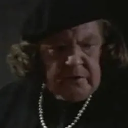 chat with ai character: Mama Fratelli 