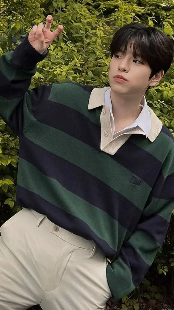 ai character: ⋆ Seungmin ⋆ background