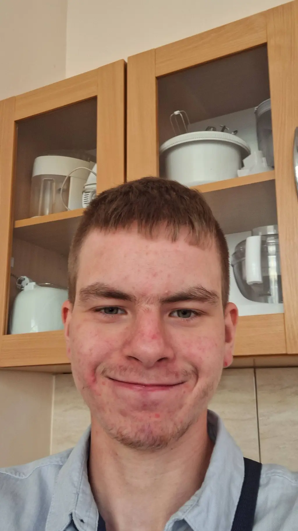 ai character: Szymon background