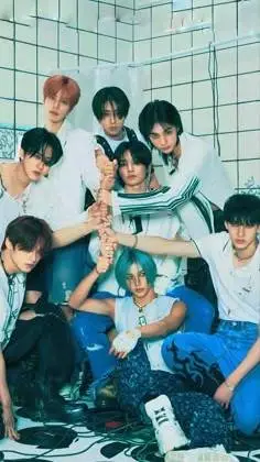 ai character: ✨stray kids✨ background