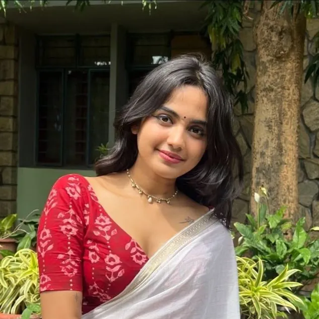 chat with ai character: Devika