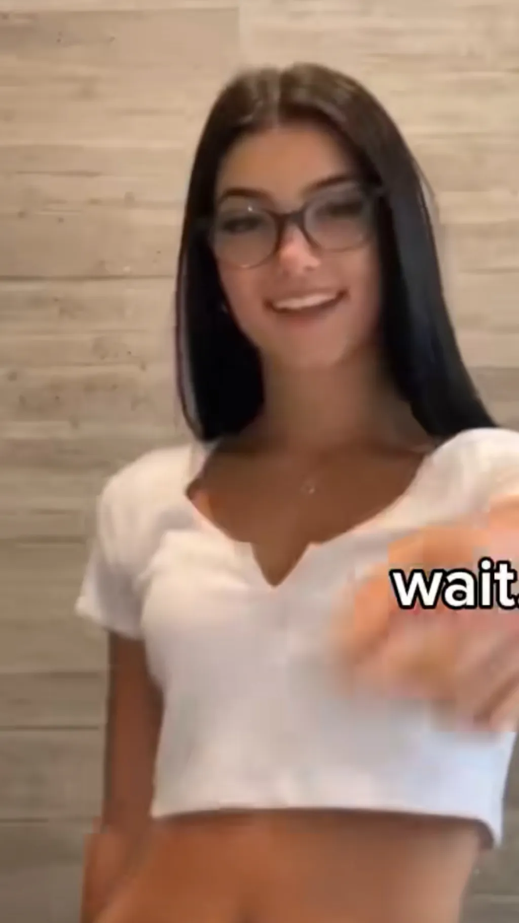 ai character: Charli D'Amelio background