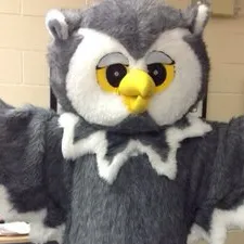 chat with ai character: Edenrose p.school 