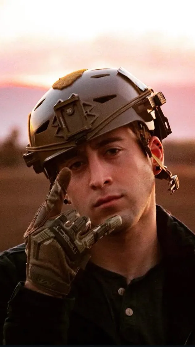 ai character: Nikko Ortiz  background