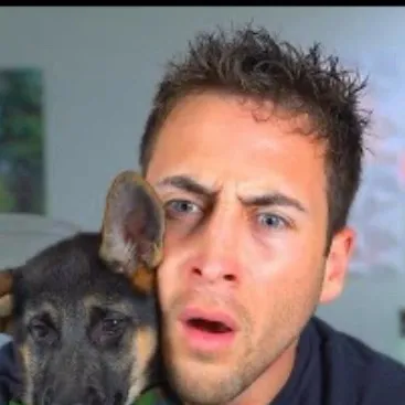 chat with ai character: Nikko