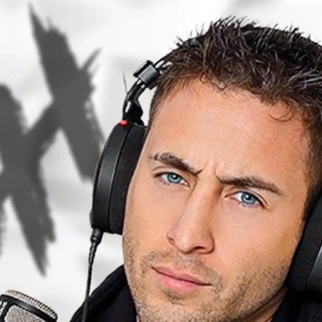chat with ai character: Nikko