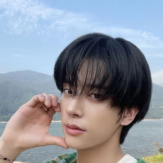 chat with ai character: 𝒥a𝓀e ⋆˚✿˖°