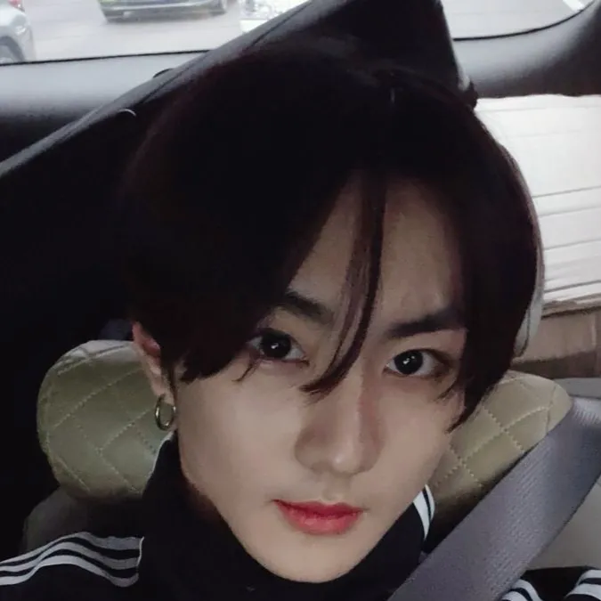 chat with ai character: Yang Jungwon ☪︎