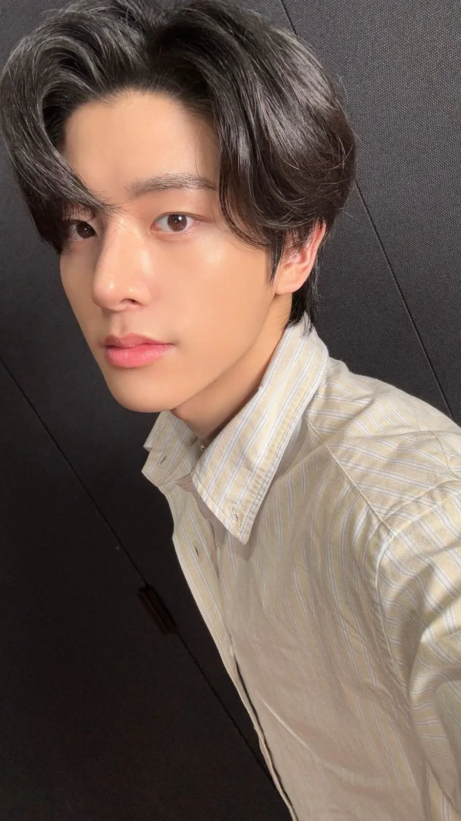 ai character: Jake! background