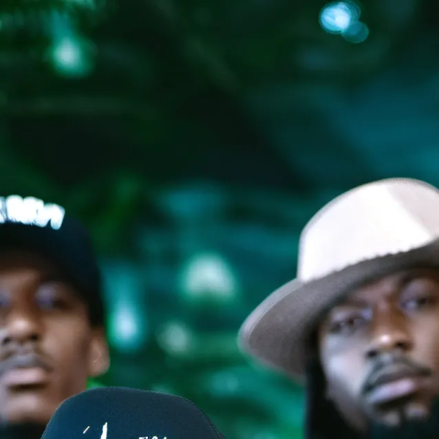 chat with ai character: BlackWhite Group