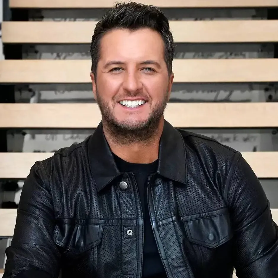 chat with ai character: Luke Bryan