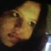 chat with ai character: Tati