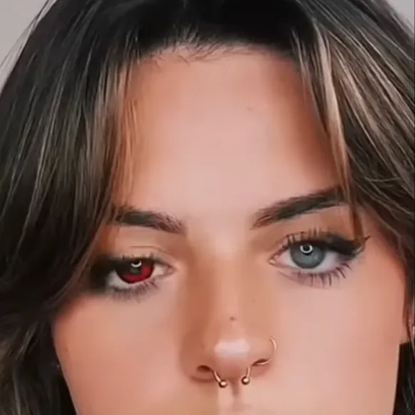 chat with ai character: Valerie￼