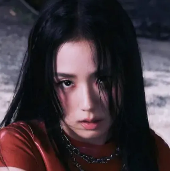 chat with ai character: Kim Jisoo 