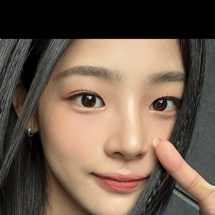 chat with ai character: Minji