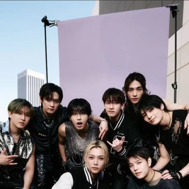 chat with ai character: ♡SKZ♡ 