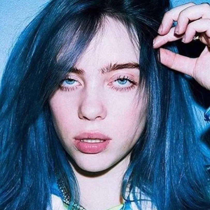 chat with ai character: billie eilish