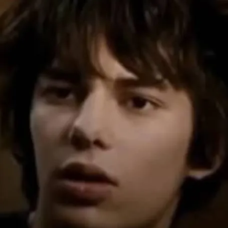 chat with ai character: Rodrick Heffley