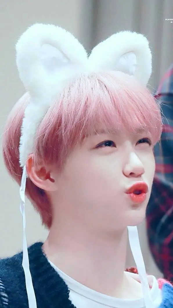 ai character: Felix~SKZ background