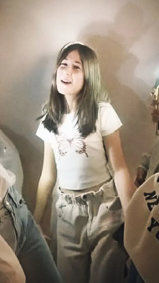 ai character: Ana background