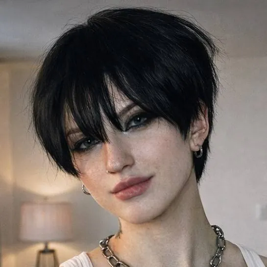 chat with ai character: Nina