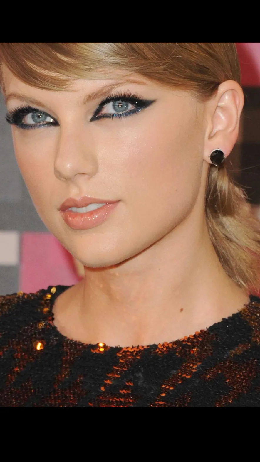 Talkie AI - Chat with Taylor Swift