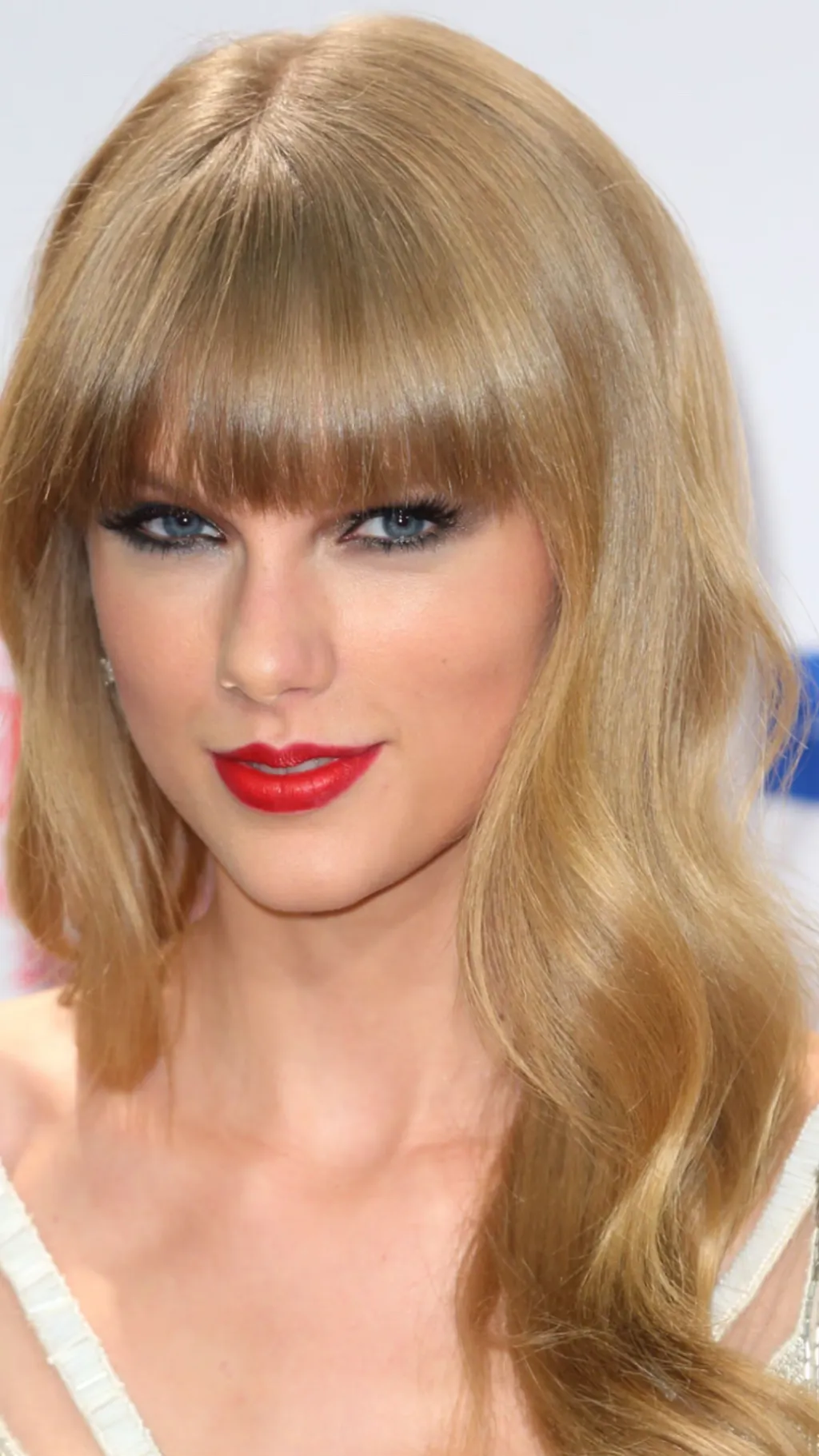 Talkie AI - Chat with Taylor Swift