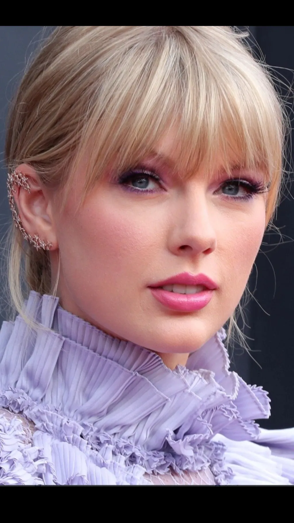 Talkie AI - Chat with Taylor Swift