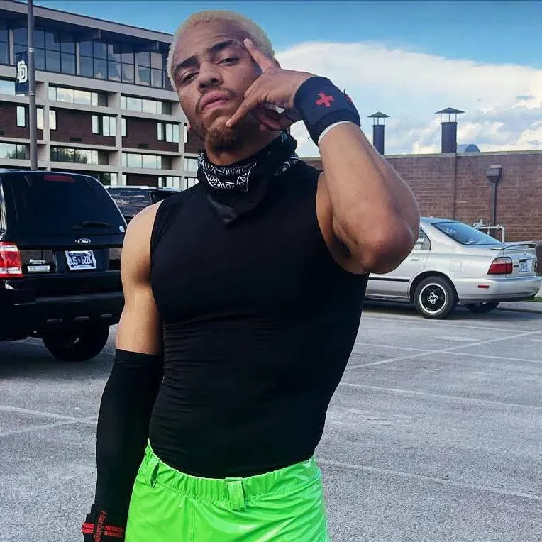 chat with ai character: Myron Reed (TNA)