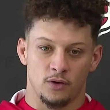 chat with ai character: Patrick Mahomes 